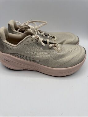 Altra Experience Flow 3 Women's 7.5 Beige Knit Running Shoe with Pink sole S13